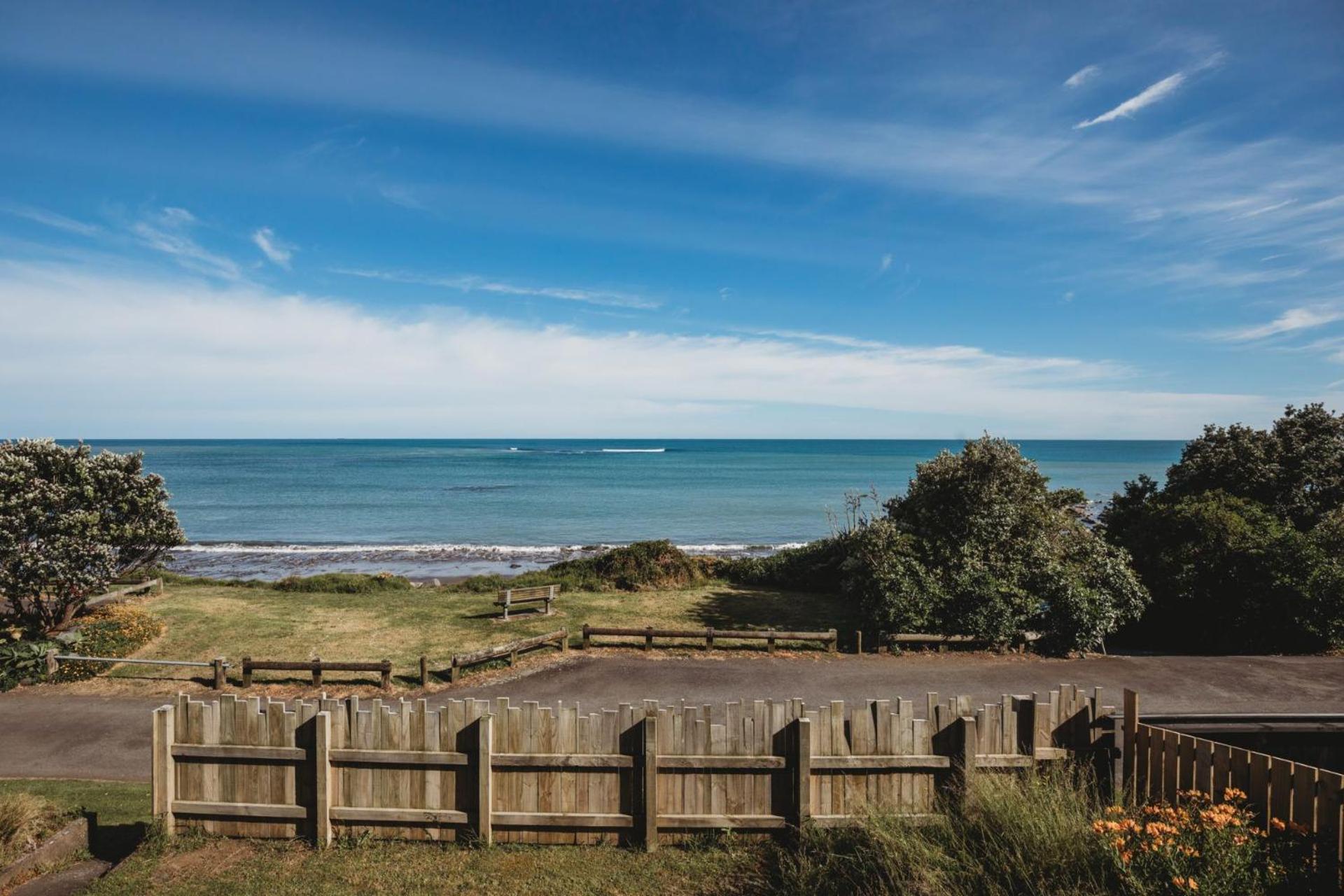 Апартаменты Wow On Wanaka Bay Нью-Плимут Экстерьер фото